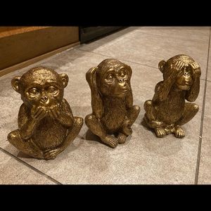 Set of three monkeys: hear, speak, see no evil